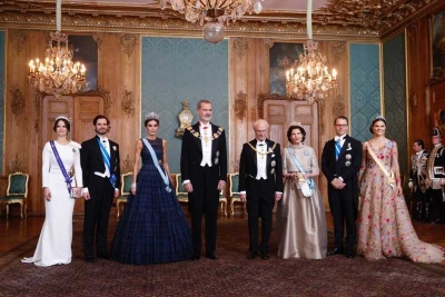 Тиары и роскошные платья: королевские семьи Испании и Нидерландов устроили пышный банкет